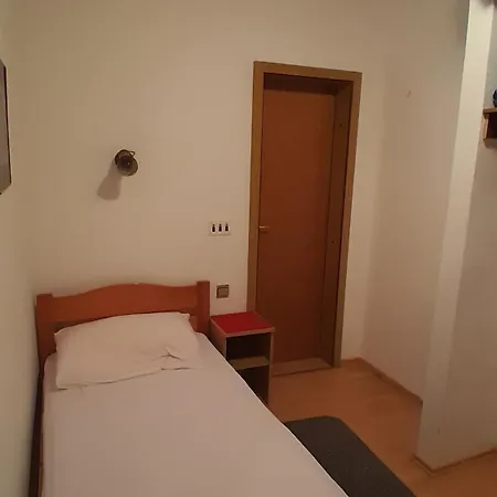 Bernardica Apartment's Guest house *